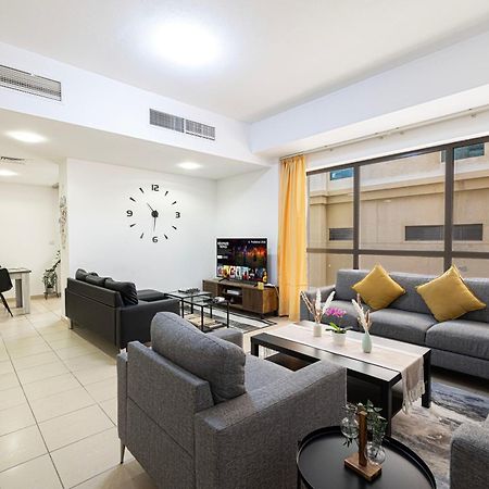 Moonlight Hostel Jbr - 2Min Walk To Jbr Beach - Gym - 2Min Metro Station - Poll Ντουμπάι Εξωτερικό φωτογραφία