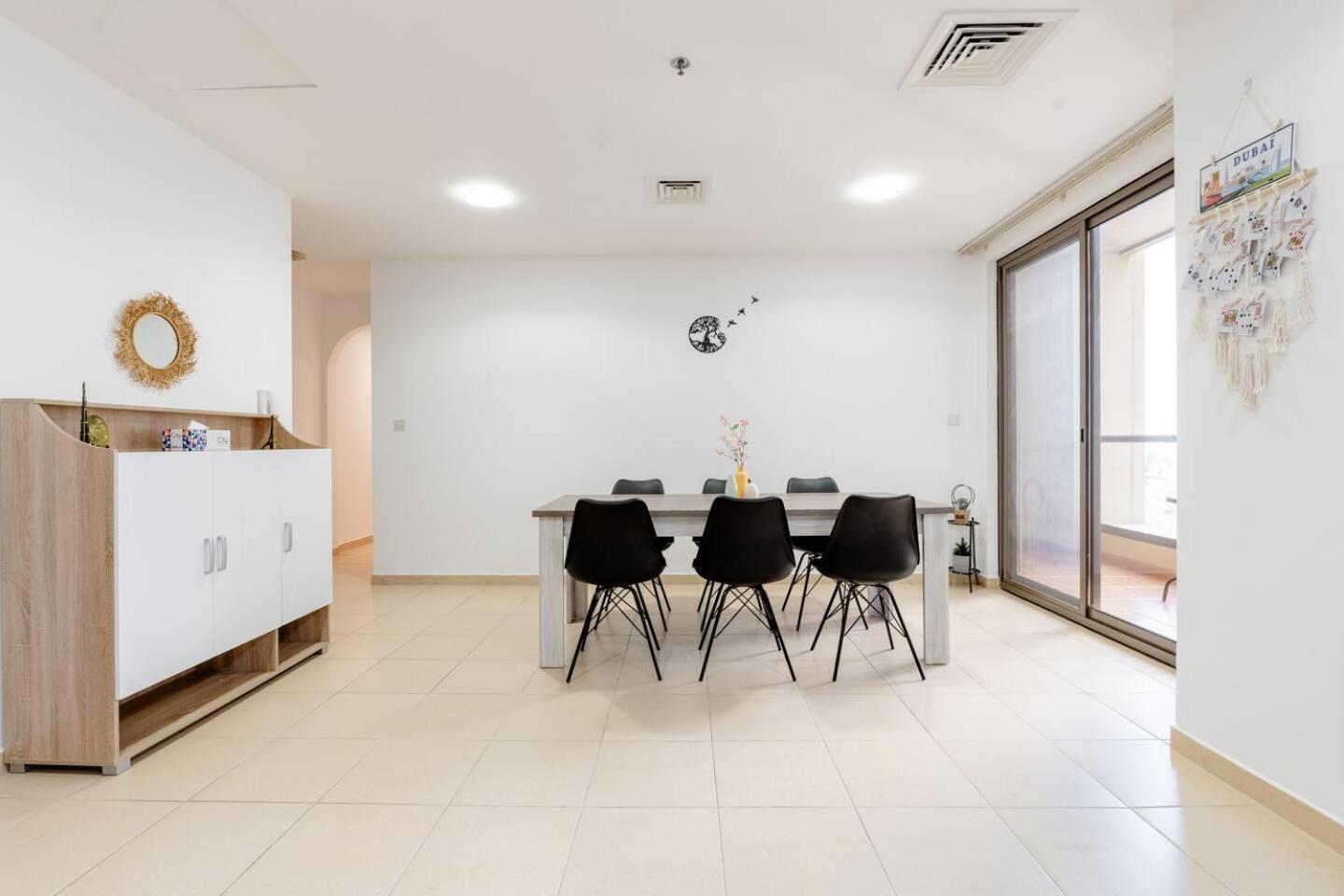 Moonlight Hostel Jbr - 2Min Walk To Jbr Beach - Gym - 2Min Metro Station - Poll Ντουμπάι Εξωτερικό φωτογραφία