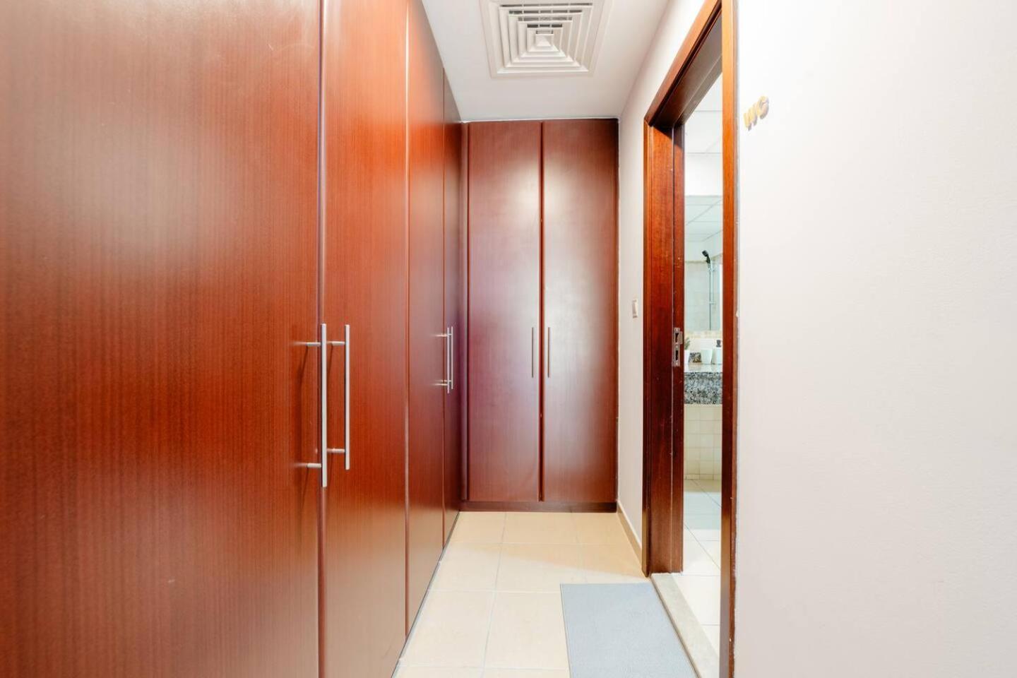 Moonlight Hostel Jbr - 2Min Walk To Jbr Beach - Gym - 2Min Metro Station - Poll Ντουμπάι Εξωτερικό φωτογραφία